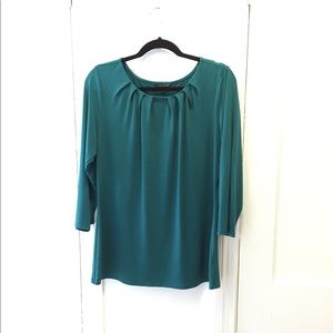 3/$15 Emerald green blouse Banana Republic - Large